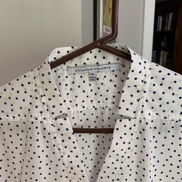 Size PM 3/4 sleeve top - Picture 2 of 6